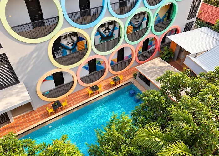 White Rabbit Hostel *